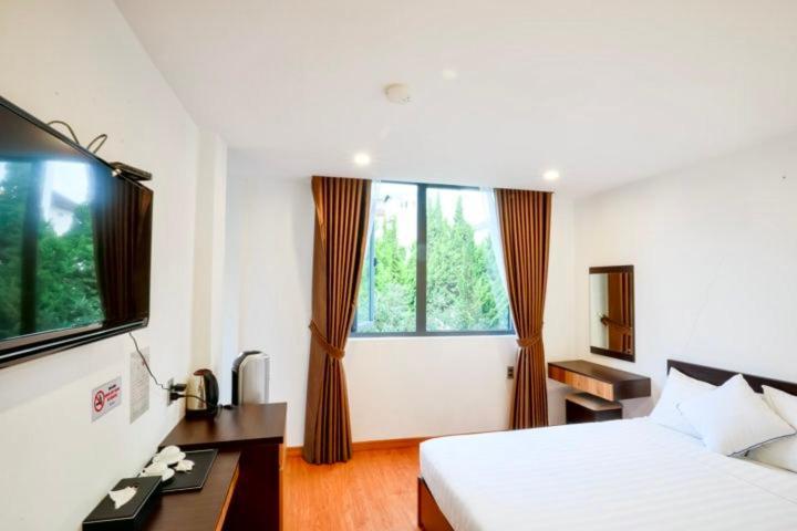 Ttr Midtown View Hotel Dalat Exteriör bild